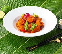 Курица с ананасом