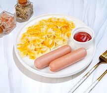 Сосиски из индейки с макаронами