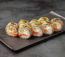 Ролл Темпура с лососем и сыром