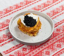 Драники с чёрной икрой 