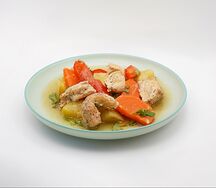 Овощи, тушенные с индейкой