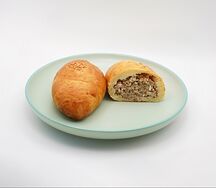Пирожок с мясом