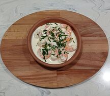 Креветки в сливочно-чесночном соусе