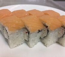 Ролл Филадельфия с крабом