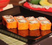 Ролл Калифорния с крабом