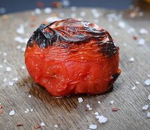 Помидор на мангале