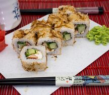 Ролл Бонито с угрем