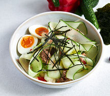 Салат с тунцом