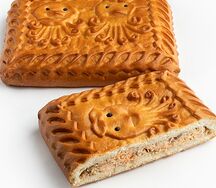 Пирог Мурманский с красной рыбой и капустой