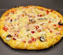 Пицца домашняя пикантная