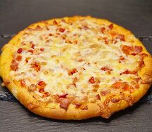 Пицца домашняя ветчина-сыр