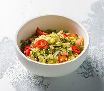 Тайский салат с куриной грудкой