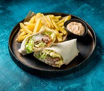 Холодный рап с тунцом и сыром фета