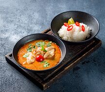 Том ям с куриной грудкой