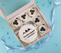 Бенто-торт с капкейками Самому сильному и надежному