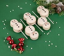 Набор макарунсов снеговики, 5шт