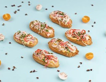 Эклеры мини с крабовым салатом