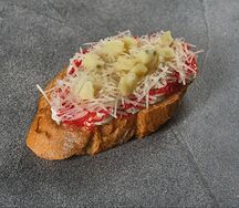 Брускетта 4 сыра