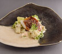 Палтус с креветками и артишоками 