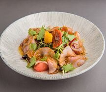 Салат с ростбифом и печёными овощами