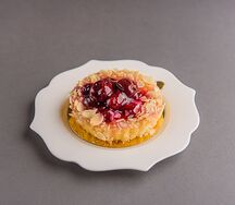 Корзинка вишневая