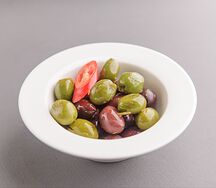 Королевские оливки и маслины