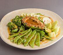 Зеленый салат с авокадо