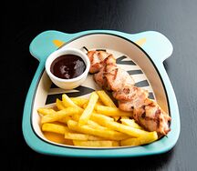 Куриный шашлычок с картошкой фри