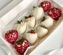 Клубника в шоколаде подарок маме S