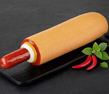 Французский хот-дог с чоризо