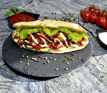 Фирменная шаурма с курицей в пите