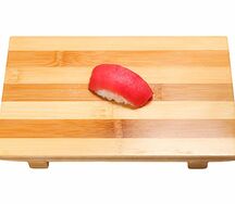 Суши с тунцом