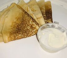 Блины со сметаной