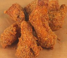 Крылья в острой панировке