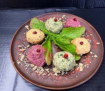 Ассорти из пхали