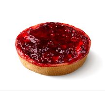 Пирожное-корзинка с творогом и брусникой Kuzina