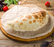 Ламаджо с сыром и зеленью