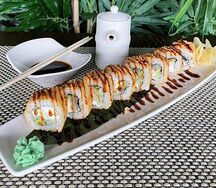 Горячий ролл с угрем