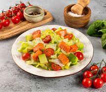 Салат с лососем