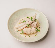 Клешня камчатского краба в соусе биск