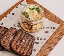 Печень трески с бородинским хлебом