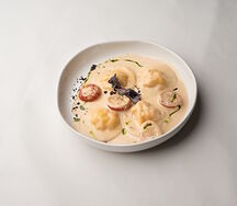 Равиоли с крабом в соусе биск