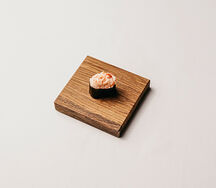 Гункан из гребешка