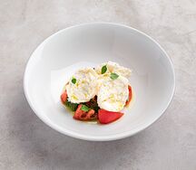 Капрезе с моцареллой фиор ди латте