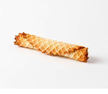 Трубочка со сгущёнкой и грецким орехом