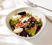 Салат с маринованной свеклой в бальзамике