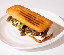 Сэндвич с ростбифом (на чиабатте)