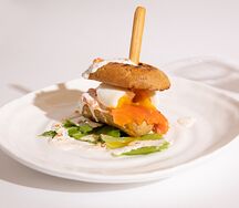 Бенедикт с лососем