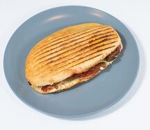 Багет с наггетсами