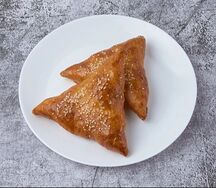 Самса с говядиной запеченная